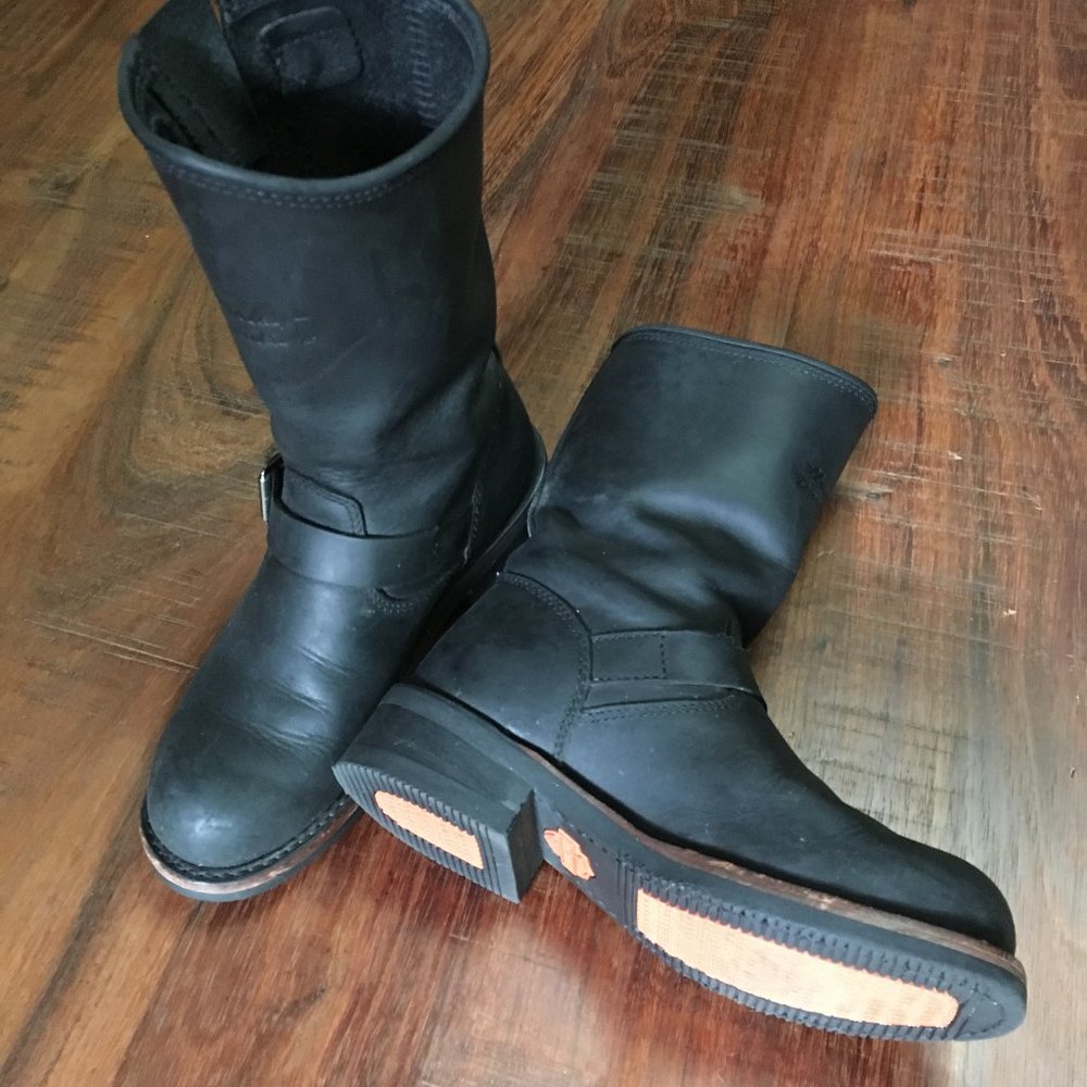 Harley Davidson black leather riding boots